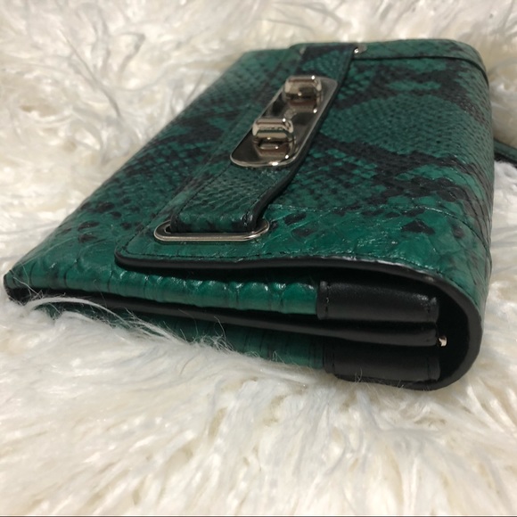 Coach Green Swagger Clutch - Picture 3 of 7